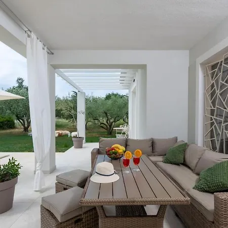 Oliveti By Konukevi Frata