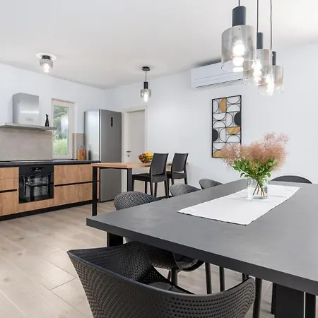 Konukevi Oliveti By Frata