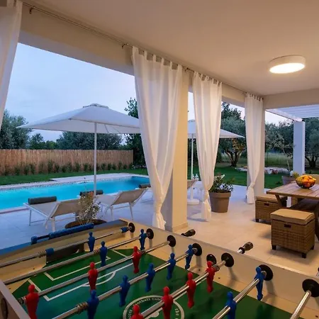 Oliveti By 4* Frata