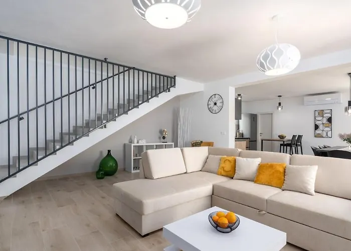 Gasthuis Oliveti By Frata