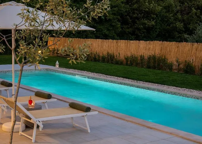 Oliveti By 4*